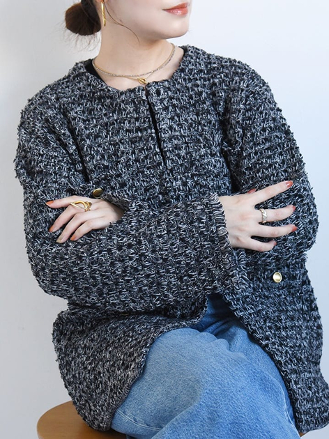 荒川さんの「SHIPS｜〈手洗い可能〉ミディ丈 ミックス ニット ジャケット」を使ったコーディネート