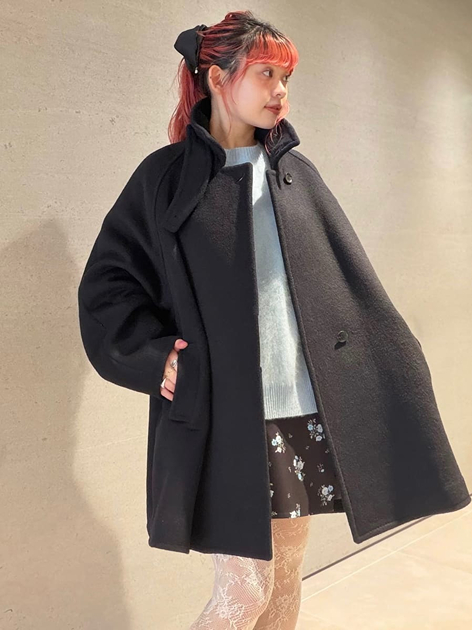 FURFUR STAFFさんの「FURFUR｜ミドル丈ウールコート」を使ったコーディネート