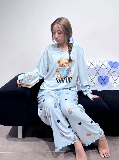 FURFUR STAFFさんの「FURFUR｜【FURFUR&times;gelato pique】ベアプリントロングスリーブＴシャツ」を使ったコーディネート